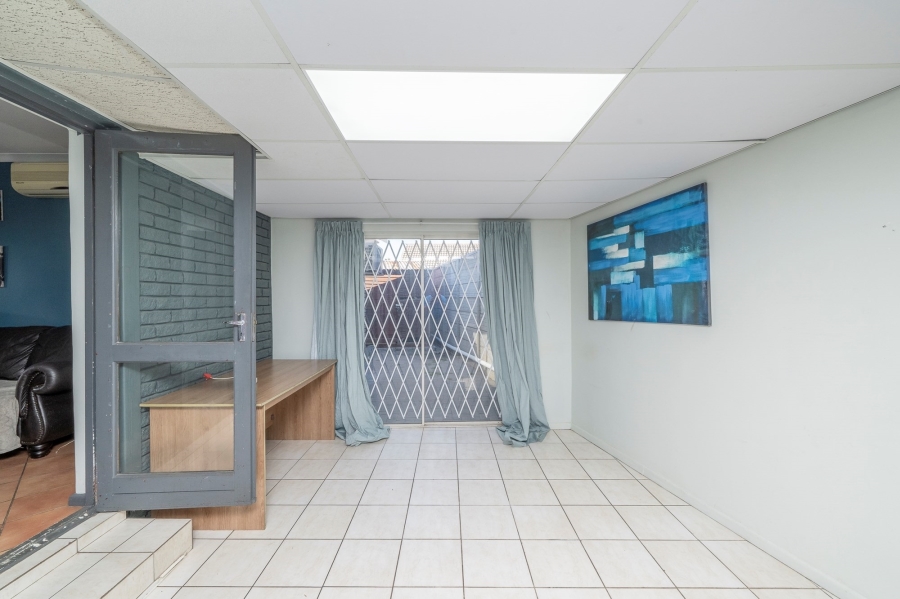 2 Bedroom Property for Sale in Bonnie Brae Western Cape